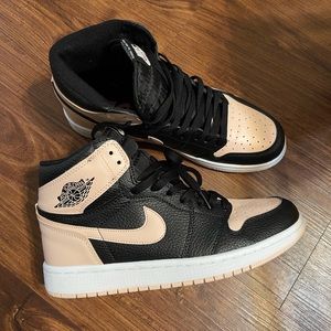 Nike Jordan 1 Retro High Men 9.5 crimson tint